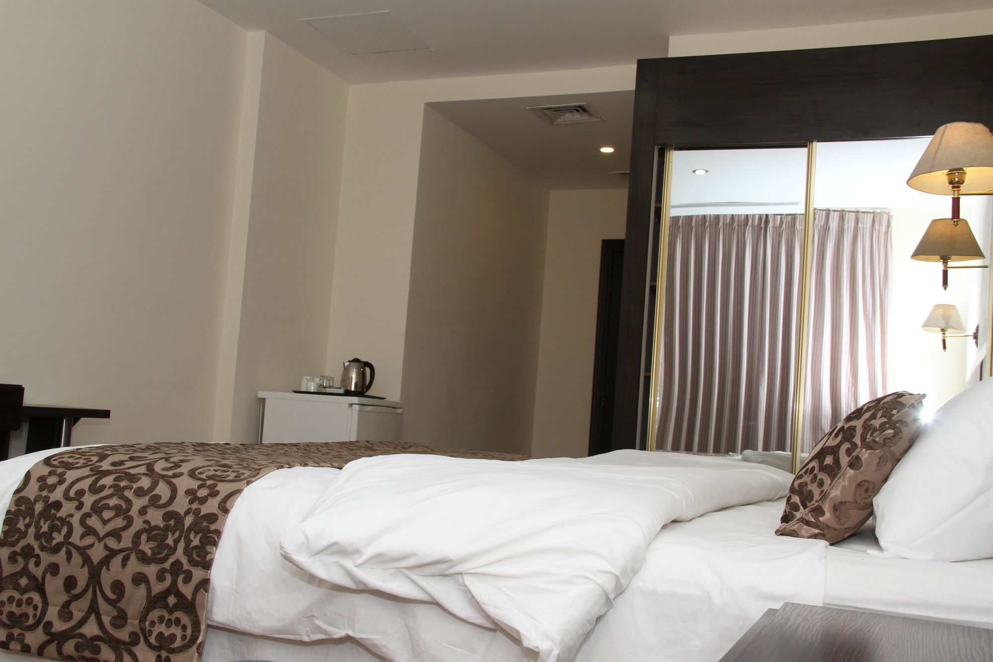 Jeddah Palace Hotel Amman Exterior photo
